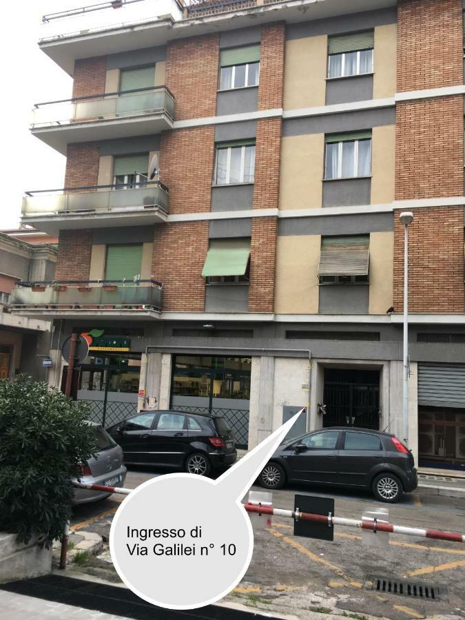 Alloggio Urbano - Stazione テルニ エクステリア 写真